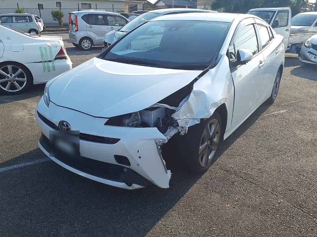 Japan Auction Vehicles 12 2021 Toyota Prius Sツーリングセレクション auction photo