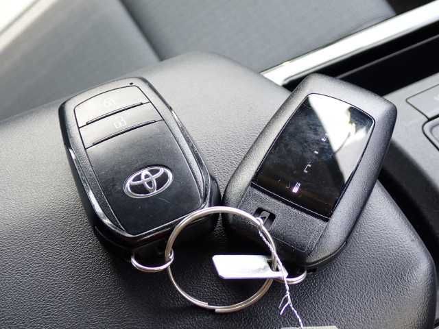 2023 Toyota Prius X auction photo 10