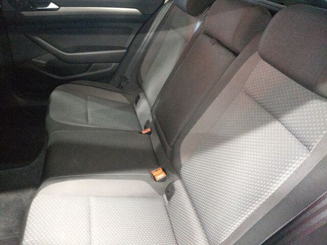 2016 Volkswagen パサートヴァリアント auction photo 6