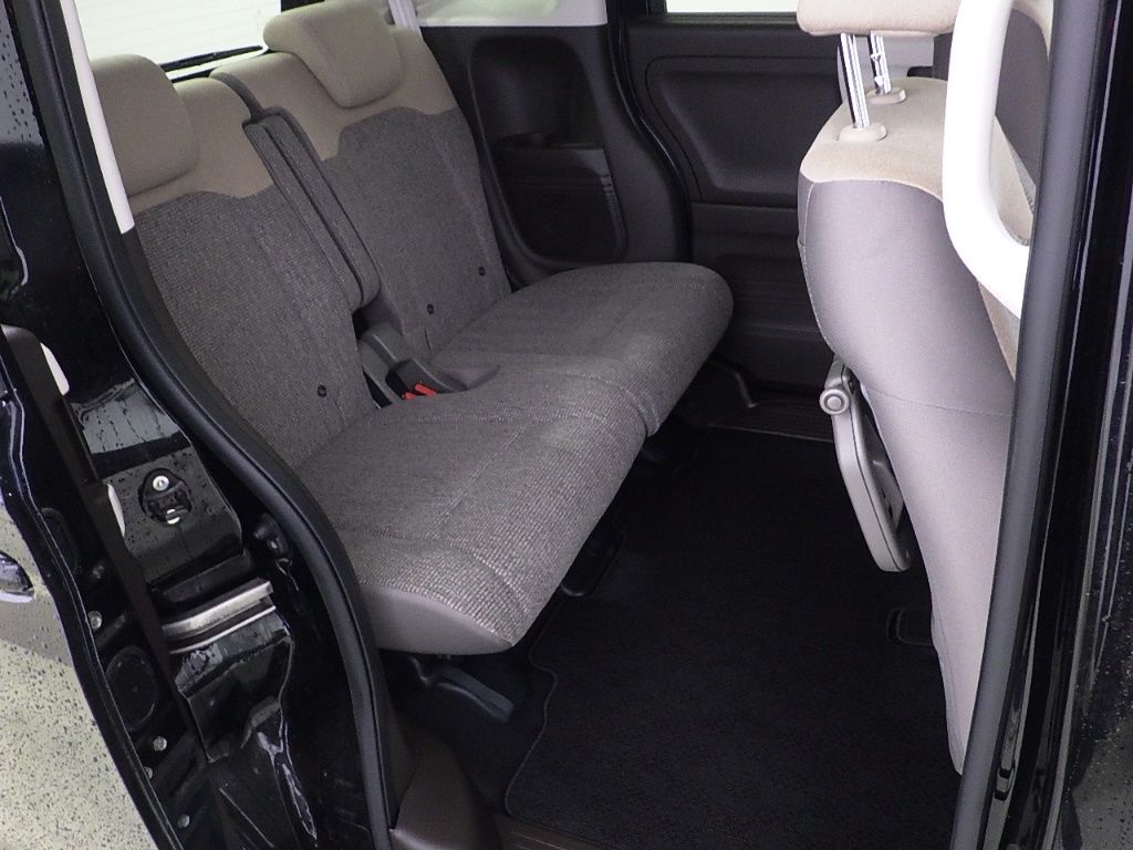 2023 Honda N-BOX 4WD L auction photo 7