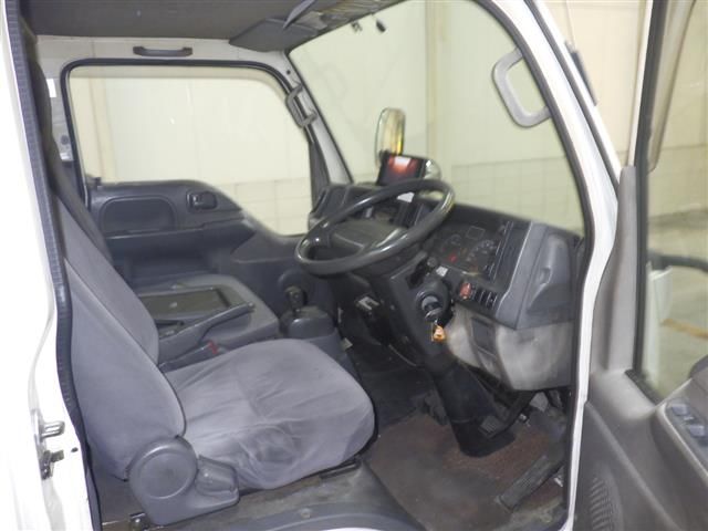 2011 Isuzu Elf バン auction photo 5