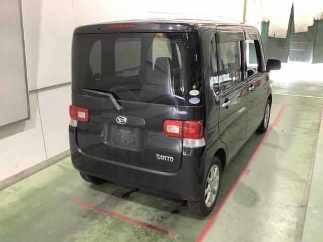 2011 Daihatsu Tanto 4WD G auction photo 2