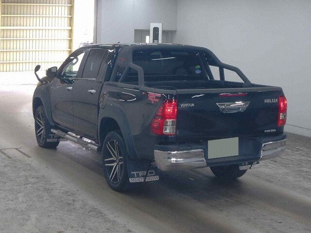 2018 Toyota Hilux Z 4WD auction photo 2