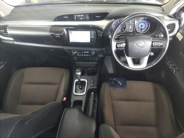 2018 Toyota Hilux Z 4WD auction photo 3