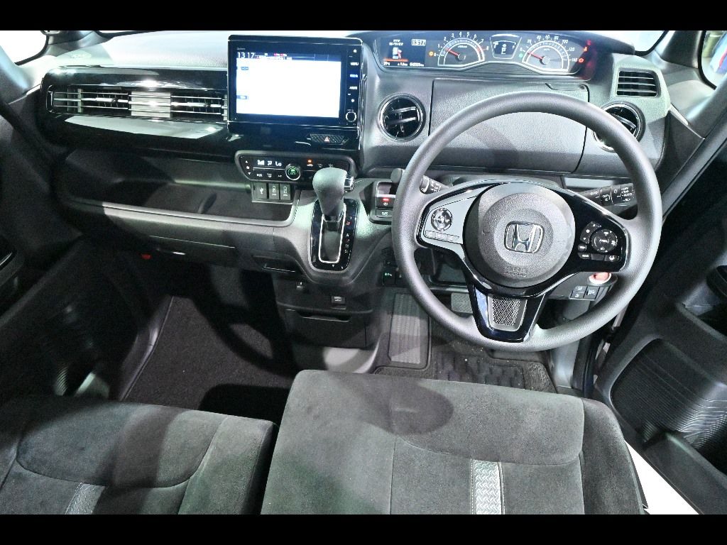 2022 Honda N-BOX Custom L auction photo 3