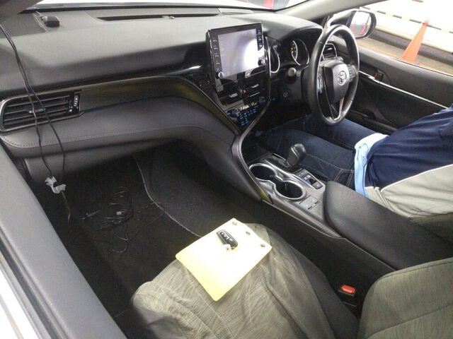 2021 Toyota Camry G 4WD auction photo 3
