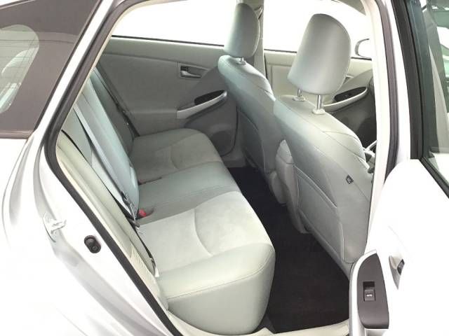 2012 Toyota Prius PHEV G auction photo 6