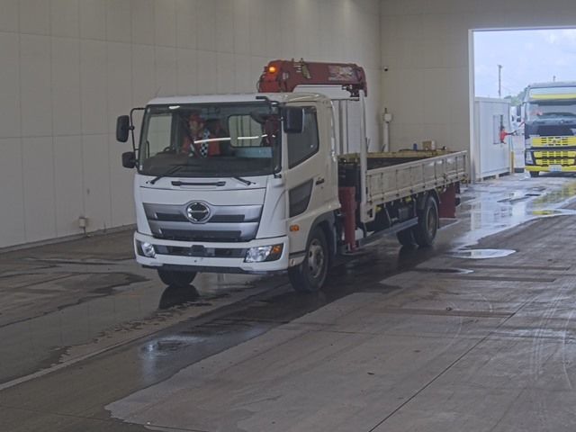 2019 Hino Ranger ヒラ.クレーン4ダン Japan auction vehicle