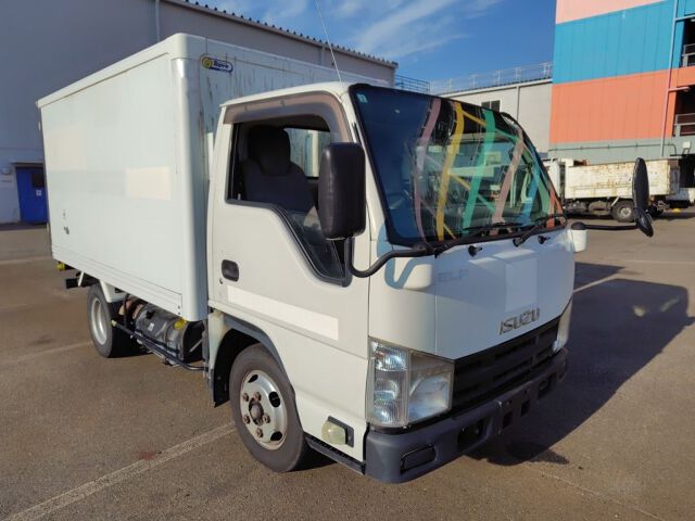 Japan Auction Vehicles 8 2013 Isuzu Elf Reitou Reizou auction photo