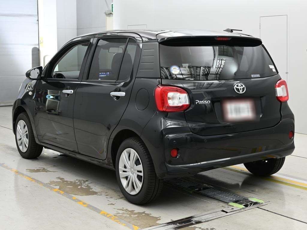 2023 Toyota Passo X auction photo 6