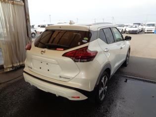 2021 Nissan Kicks X auction photo 2