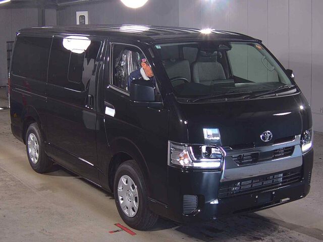 Japan Auction Vehicles 8 2026 Toyota Hiace Long DX GL Package auction photo