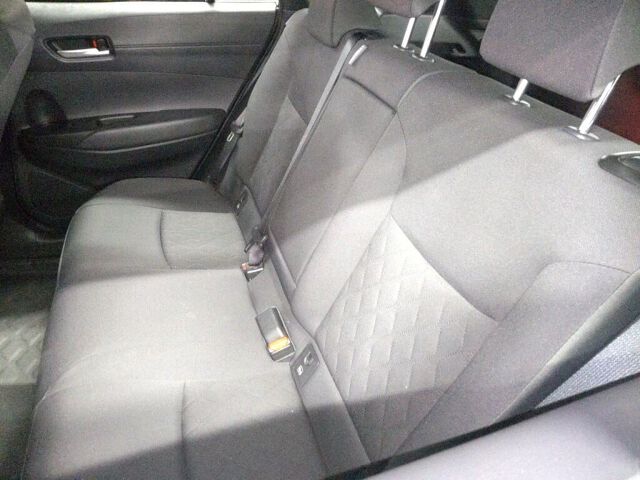 2022 Toyota Corolla Cross ハイブリッドS auction photo 6