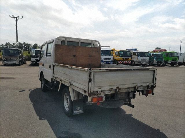 2007 Toyota Dyna Double cab auction photo 2