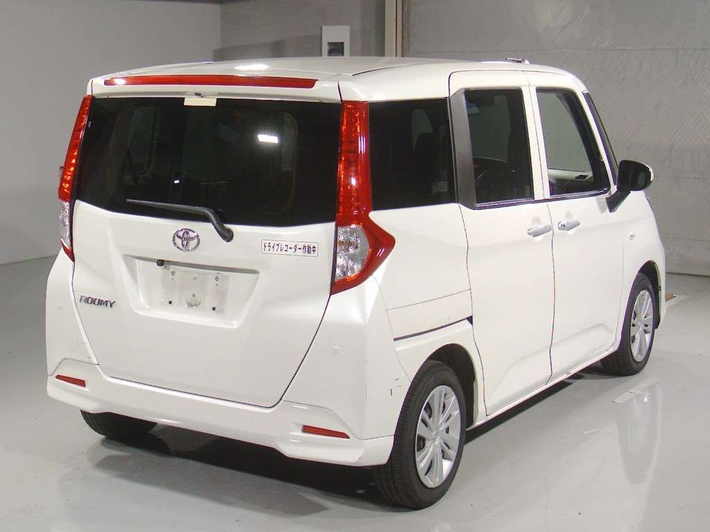 2021 Toyota Roomy X auction photo 2