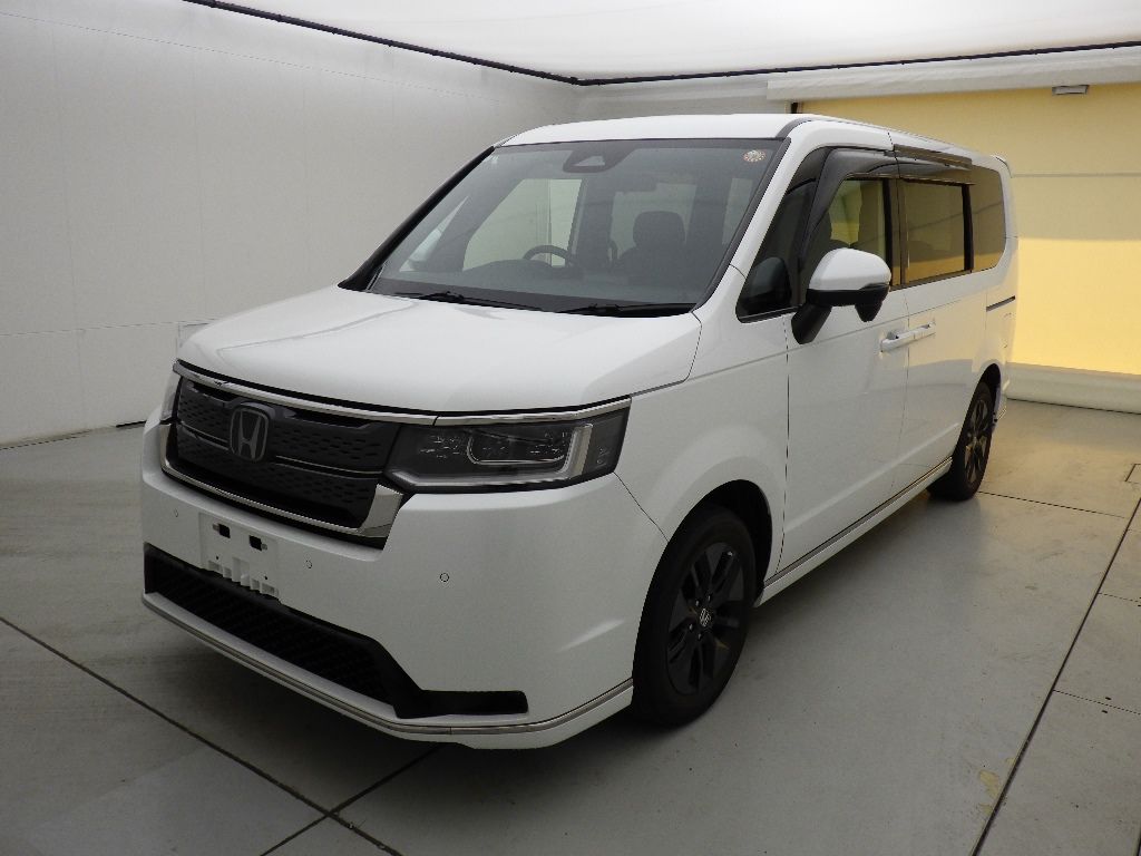 2023 Honda Stepwgn 4WD 7 people auction photo 4
