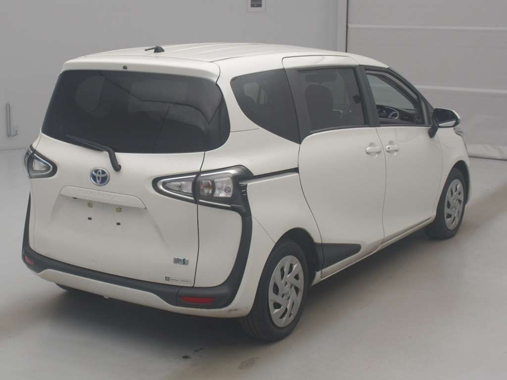 2021 Toyota Sienta Hybrid Fanbase G auction photo 2