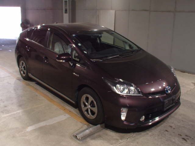 2013 Toyota Prius Sマイコーデ Japan auction vehicle