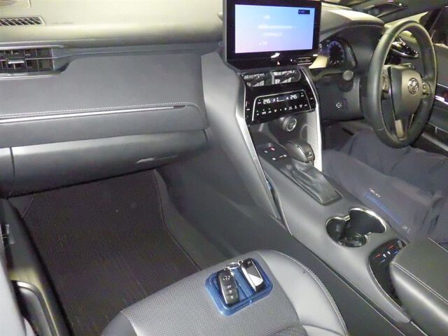 2025 Toyota Harrier Zレザーパッケージ auction photo 3
