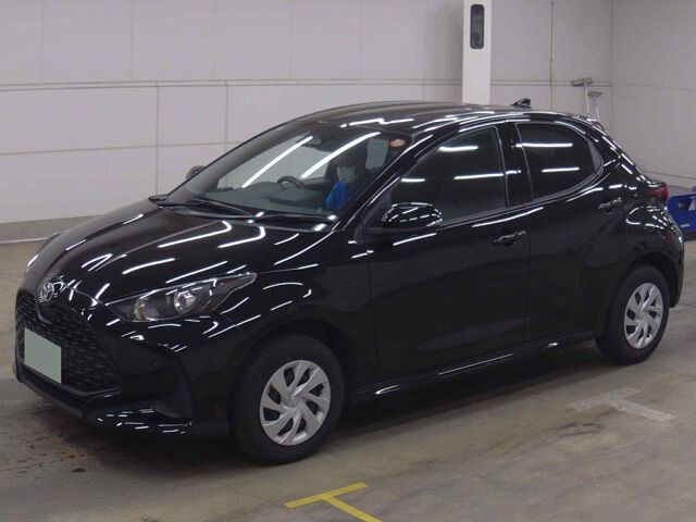 2024 Toyota Yaris X 4WD auction photo 4