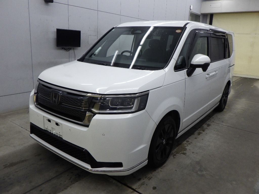 2023 Honda Stepwgn 7人 auction photo 4