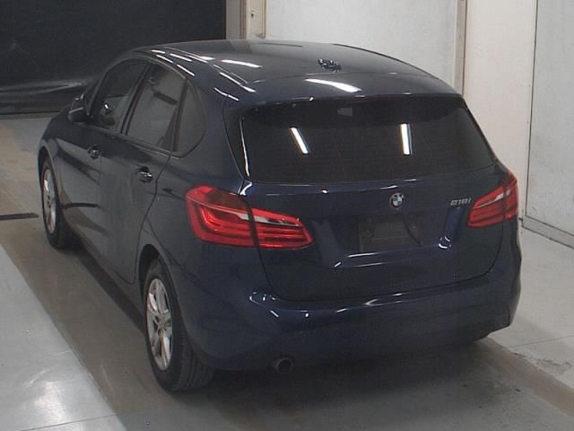 2016 BMW 2 Series 218i Active Tourer auction photo 2