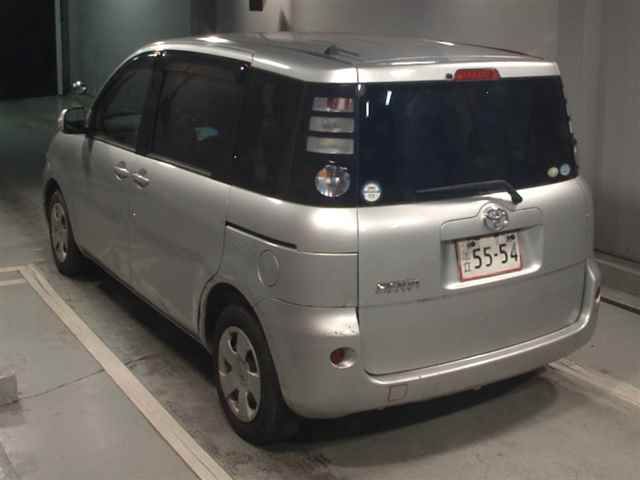 2009 Toyota Sienta X LTD auction photo 2