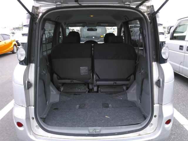 2009 Toyota Sienta X LTD auction photo 10