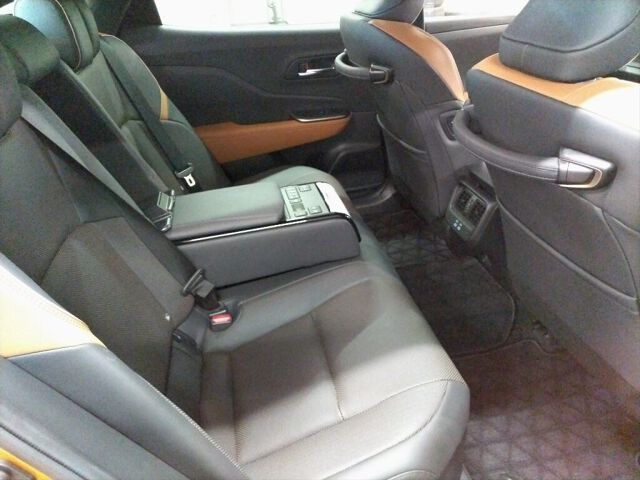 2022 Toyota Crown Crossover RSアドバンスド 4WD auction photo 6