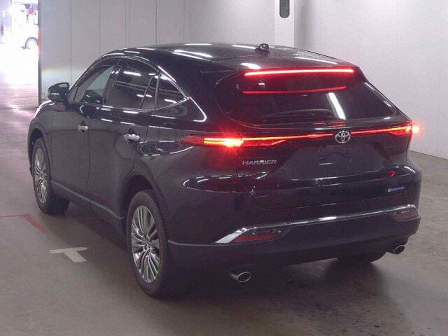 2023 Toyota Harrier Z auction photo 2