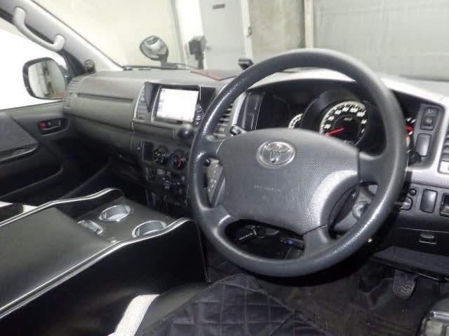 2009 Toyota ハイエースV ロングスーパーGL auction photo 3