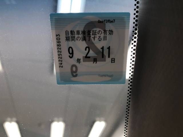 2014 Toyota Estima X auction photo 6