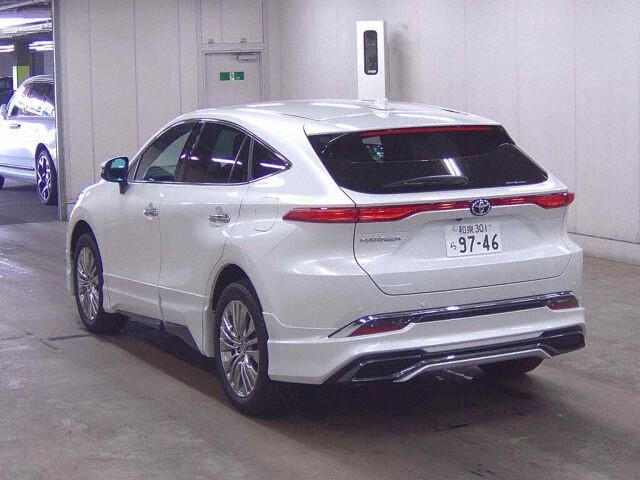 2024 Toyota Harrier Z auction photo 2
