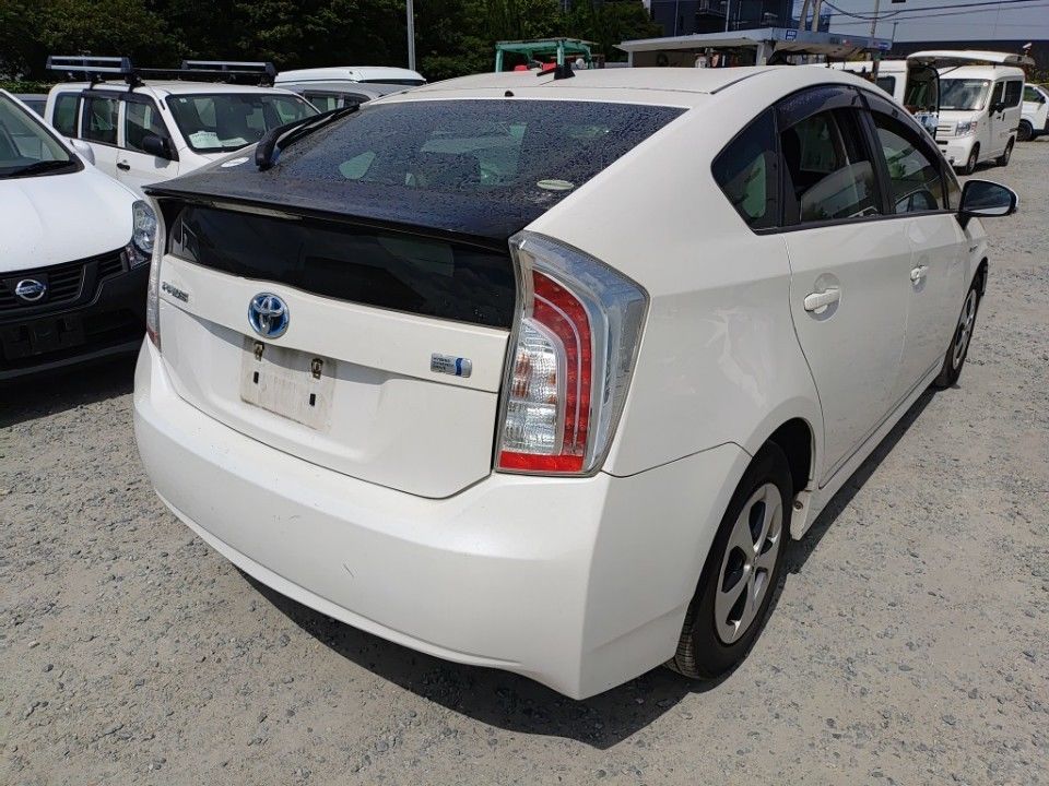 2013 Toyota Prius auction photo 2