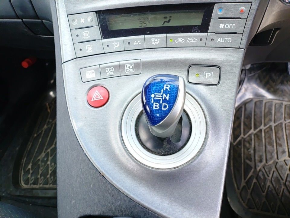 2013 Toyota Prius auction photo 12