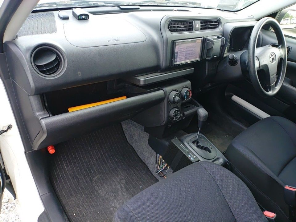 2017 Toyota Probox auction photo 16