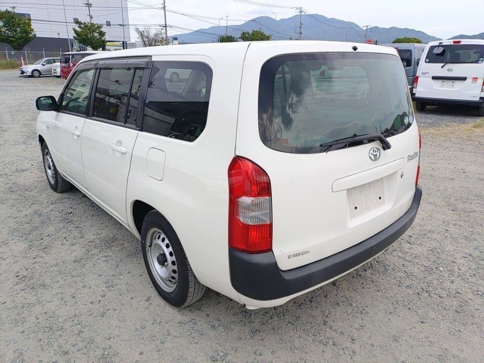 2017 Toyota Probox auction photo 6