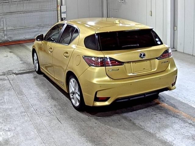 2015 Lexus CT CT200h バージョンL auction photo 2