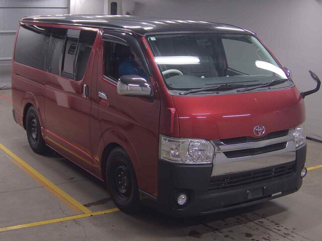 2010 Toyota Hiace ロングスーパーGL Japan auction vehicle