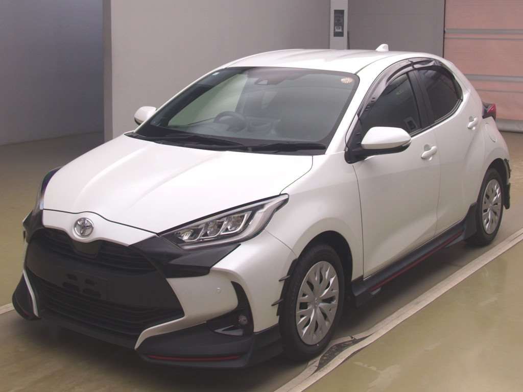 2023 Toyota Yaris G Japan auction vehicle
