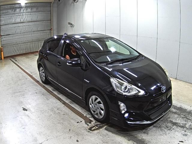2015 Toyota Aqua S Japan auction vehicle