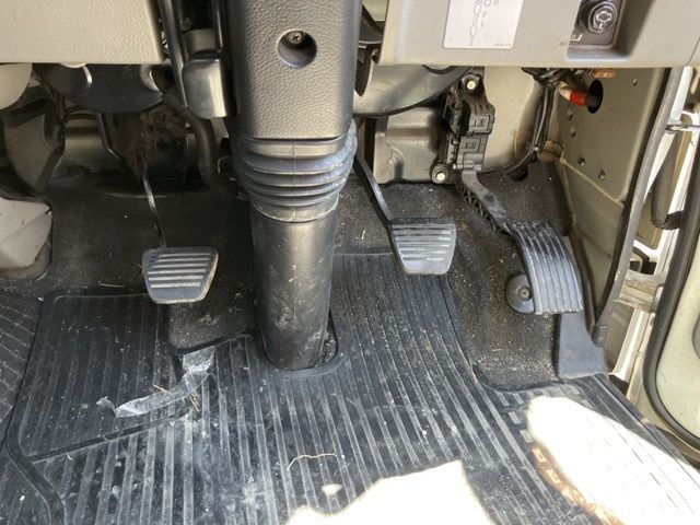 2017 Mitsubishi Fuso Canter Reitou PG auction photo 4