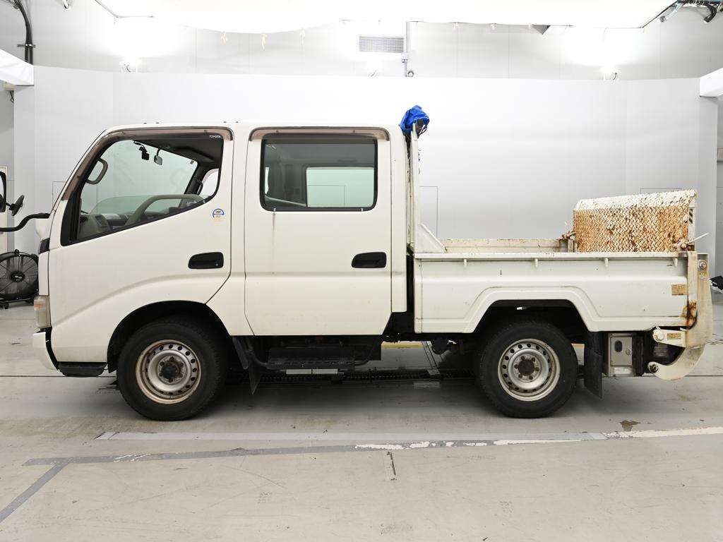 2008 Toyota Dyna Wキャブ 4WD auction photo 4