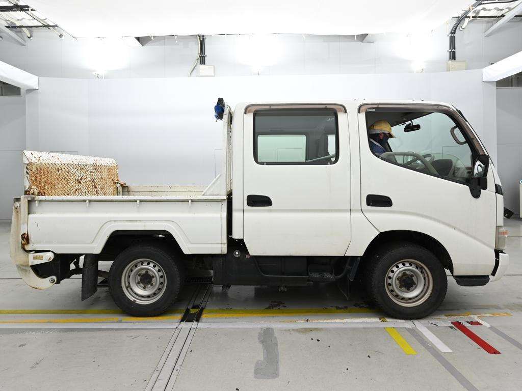 2008 Toyota Dyna Wキャブ 4WD auction photo 3