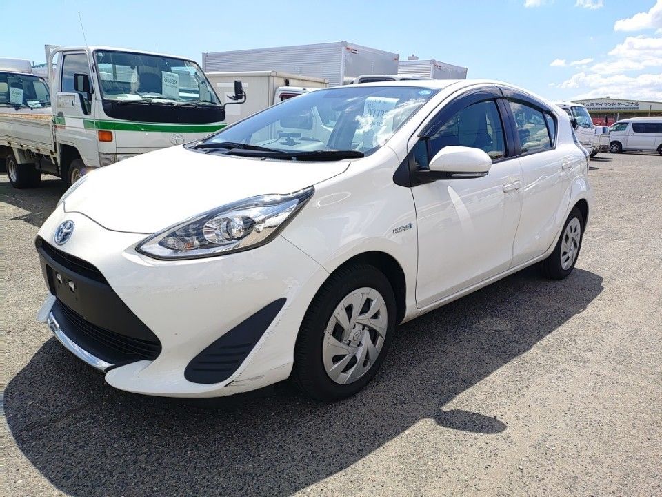2020 Toyota Aqua Japan auction vehicle