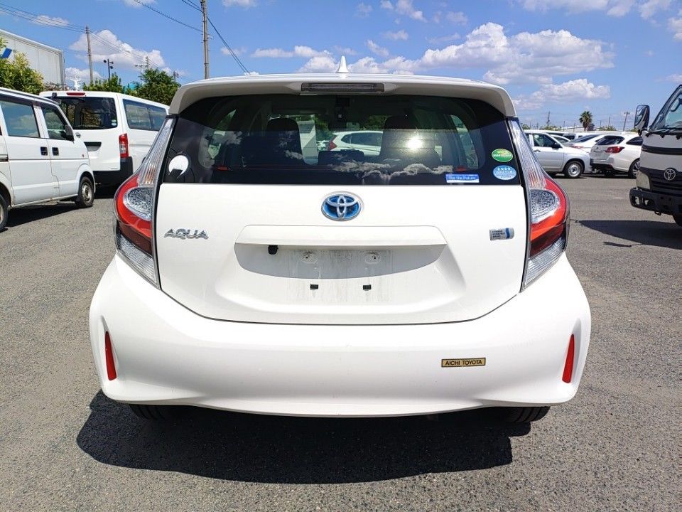 2020 Toyota Aqua auction photo 5
