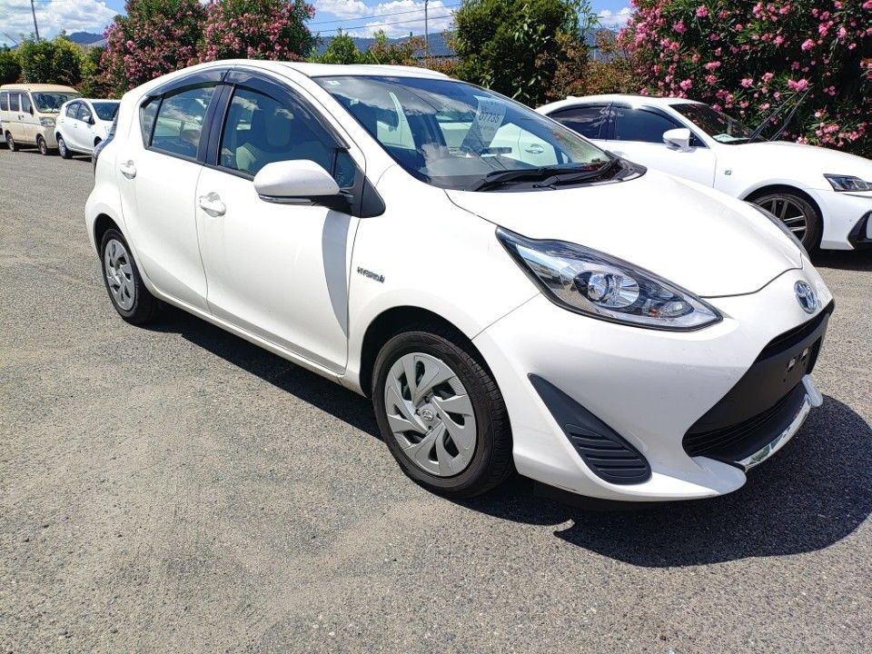 2020 Toyota Aqua auction photo 4