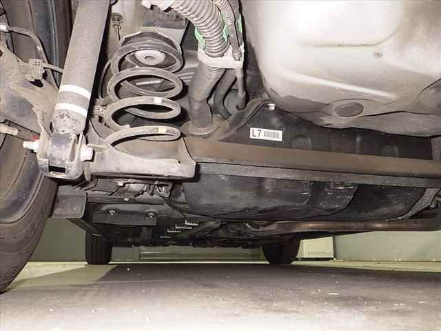 2017 Toyota Vitz F auction photo 7