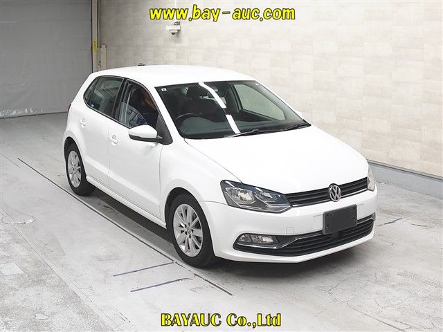 2015 Volkswagen VW ポロ TSIコンフォートラインアップグレー Japan auction vehicle
