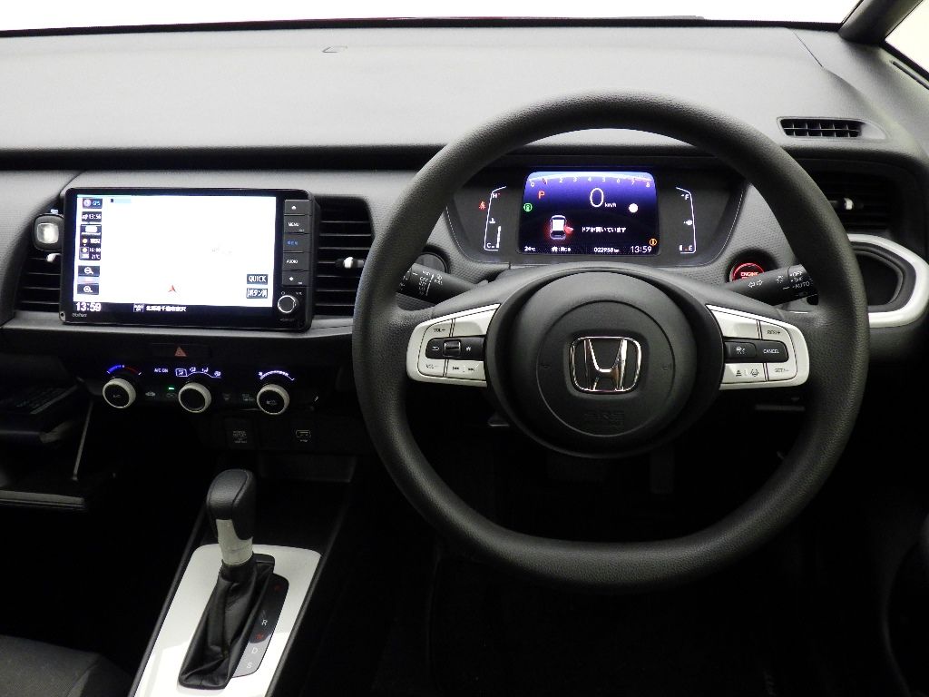 2021 Honda Fit 4WD ベーシック auction photo 3